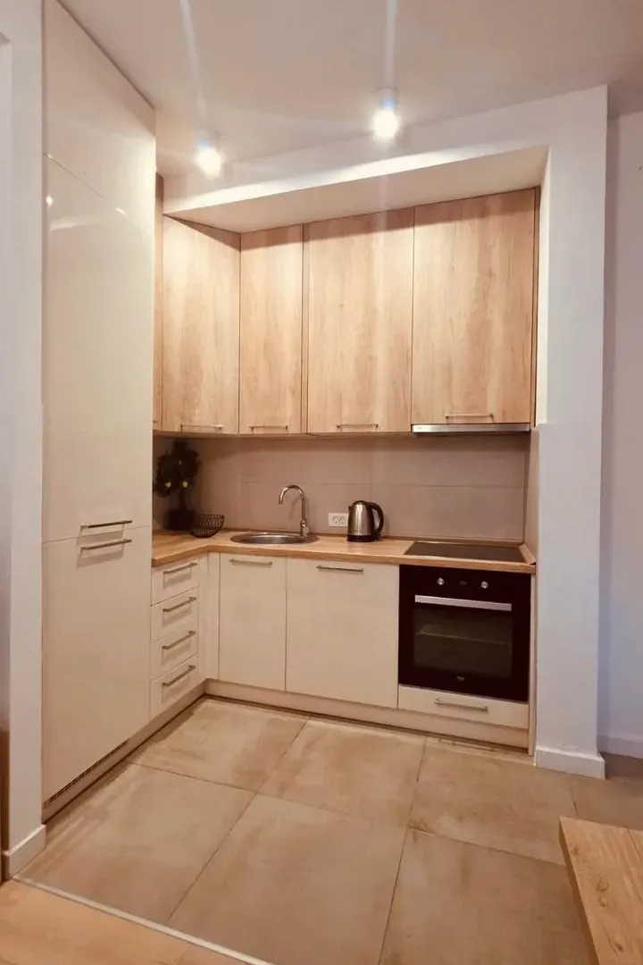 Rent, one bedroom apartment, 75m², Kalimanj, Tivat