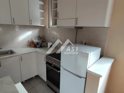 Izdavanje, četvorosoban stan, 110m², Železnička Stanica, Novi Sad Sve Podlokacije - image 8