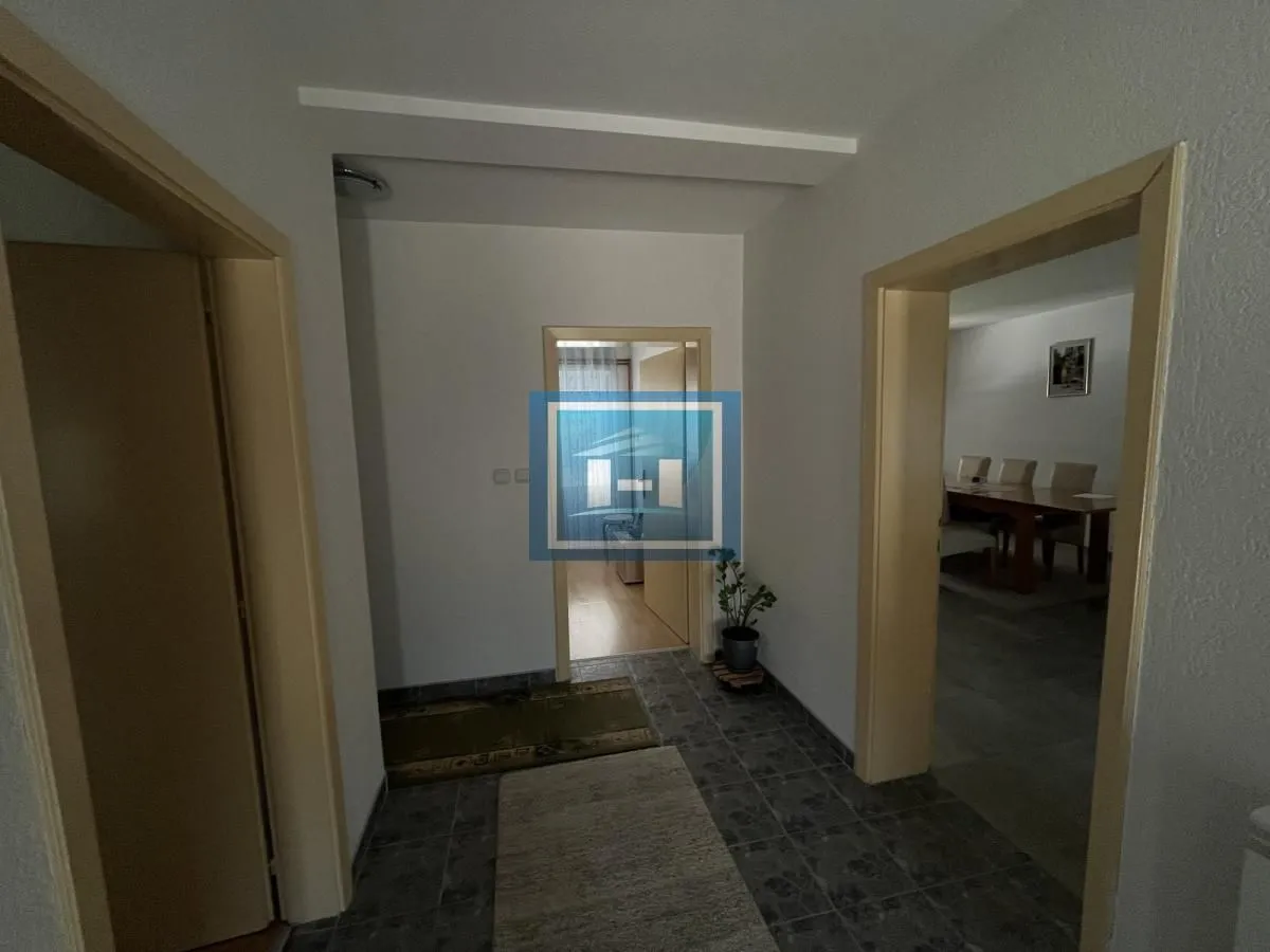 Prodaja, kuća, 271m², Šantarovac, Jagodina