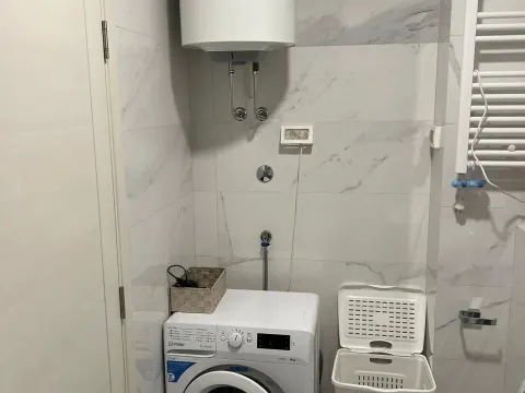 Izdavanje, jednosoban stan, 49m², Central Point, Podgorica - image 8