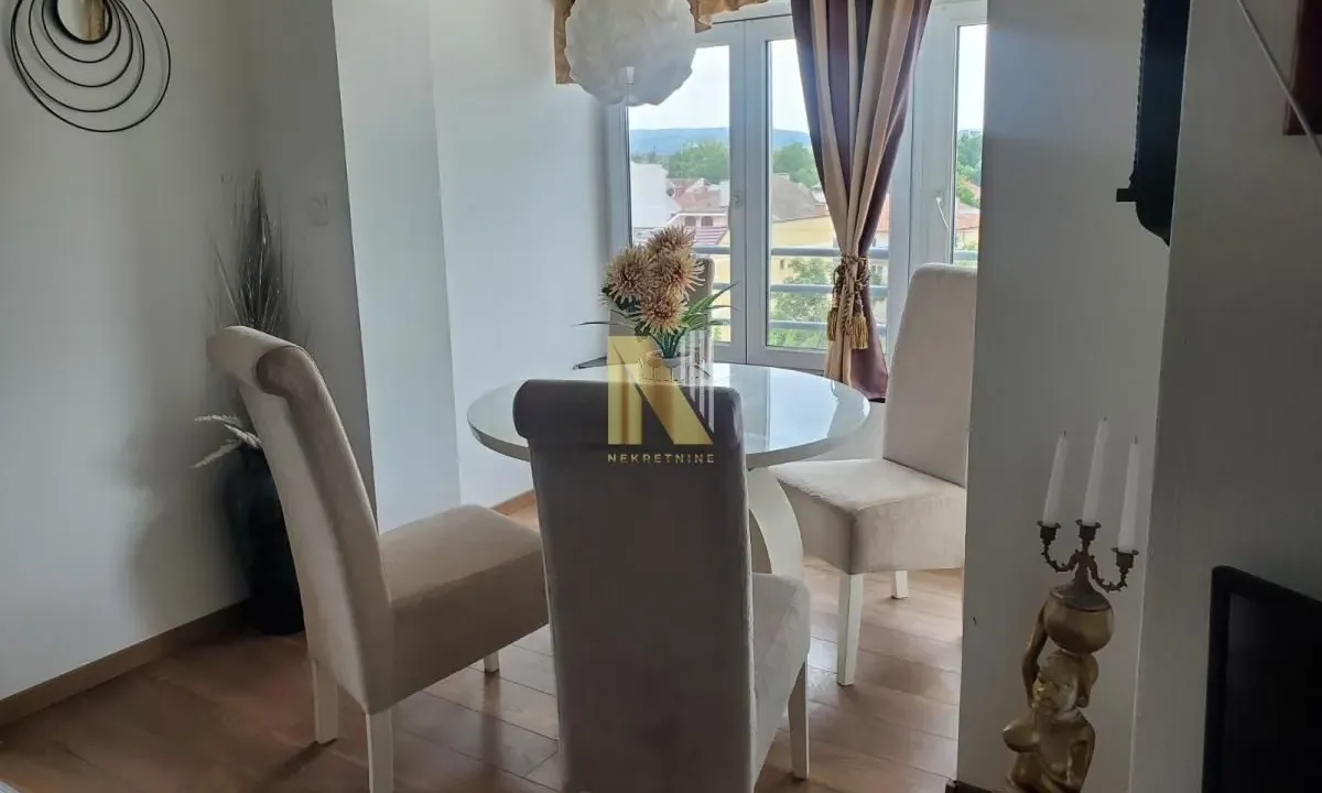 Prodaja, dvosoban stan, 74m², Bulevar Oslobodjenja, Novi Sad Sve Podlokacije