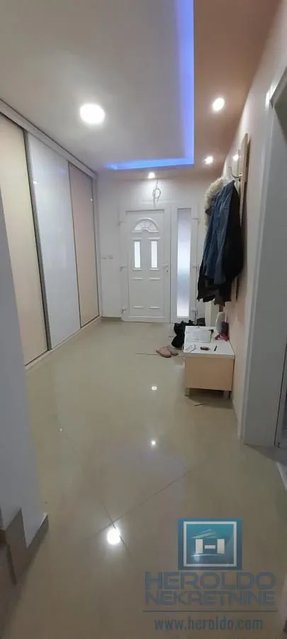 Prodaja, kuća, 150m², Trnava, Jagodina