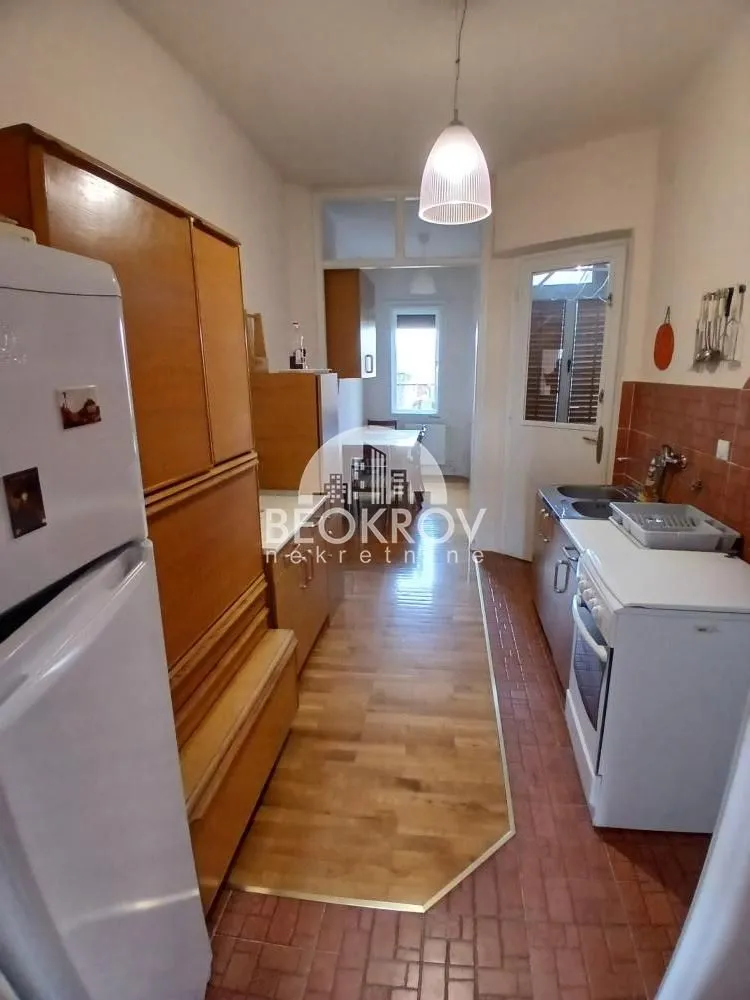 Izdavanje, trosoban stan, 82m², Vukov Spomenik, Zvezdara Sve Podlokacije