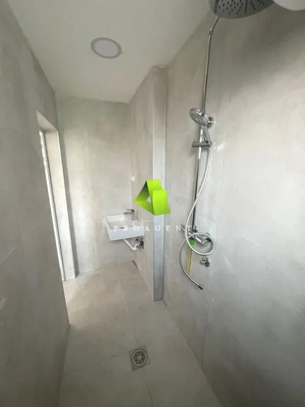 Rent, office space, 50m², Medijana, Niš