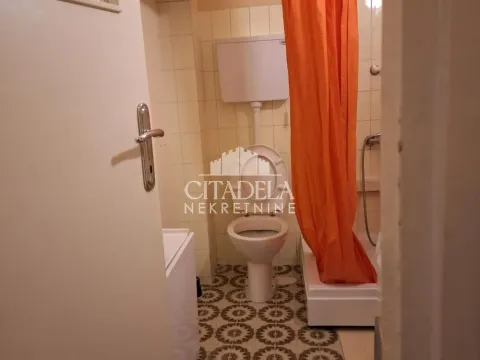 Rent, one bedroom apartment, 45m², Kanarevo Brdo, Beograd - image 7