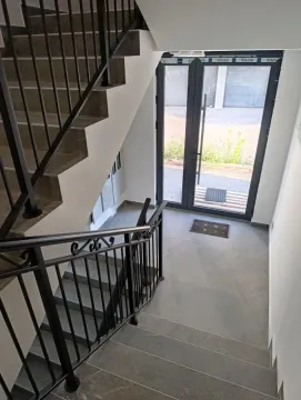 Prodaja, četvorosoban stan, 140m², Sremska Kamenica, Petrovaradin - image 8