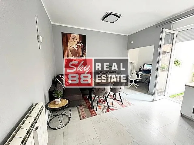 Sale, two bedroom apartment, 48m², Stari Grad, Beograd