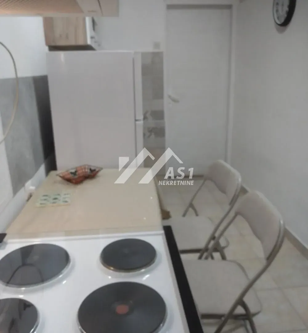 Izdavanje, jednosoban stan, 35m², Novi Sad Sve Podlokacije, Novi Sad
