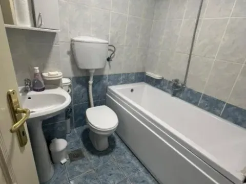 Izdavanje, dvosoban stan, 60m², Preko Morače, Podgorica - image 5