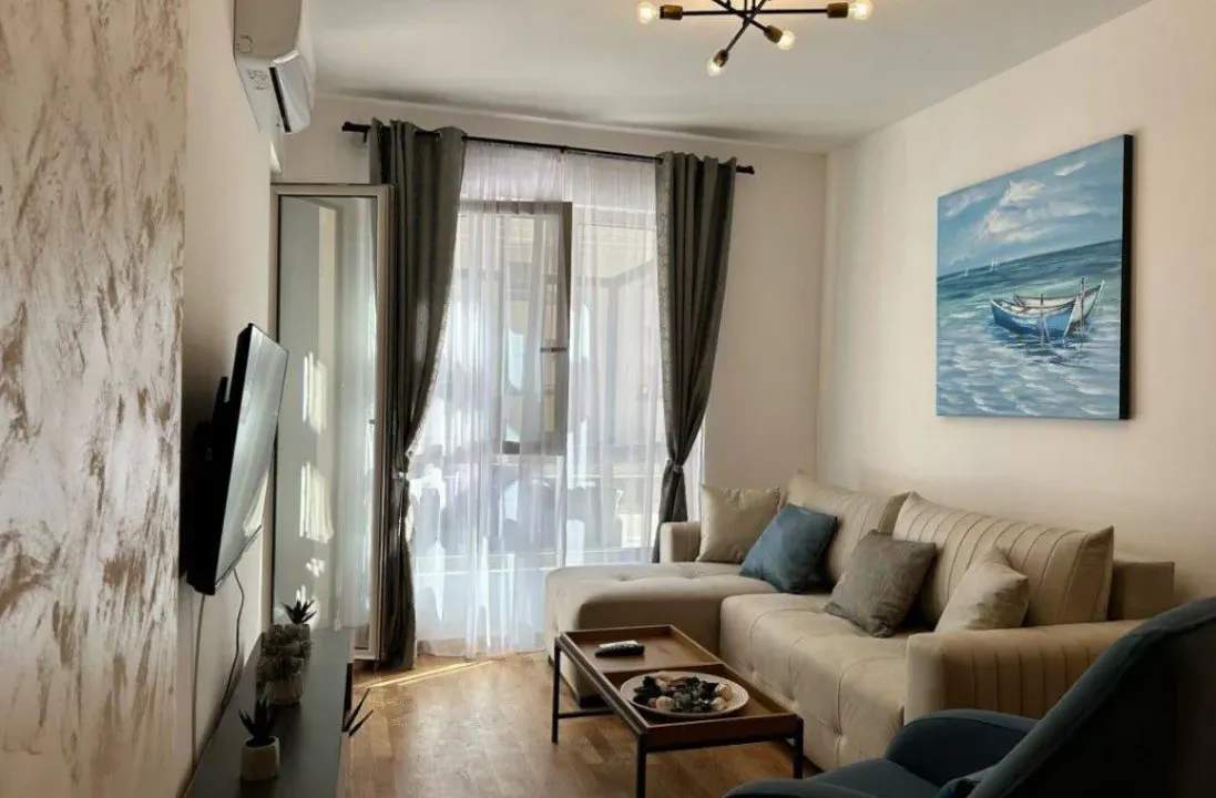 Izdavanje, jednosoban stan, 45m², Bečići, Budva