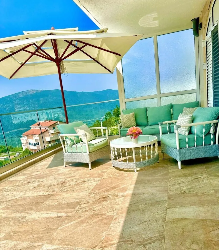 Prodaja, kuća, 440m², Prijevor, Budva