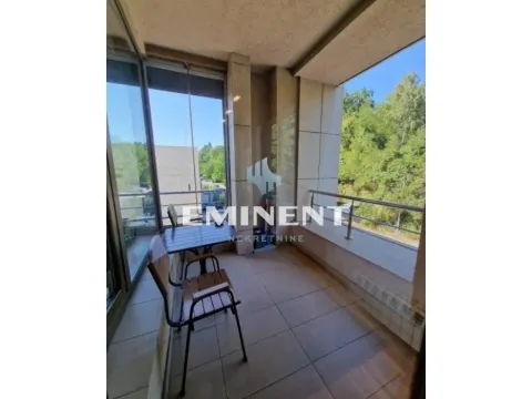 Izdavanje, trosoban stan, 130m², Savski Venac, Beograd - image 15