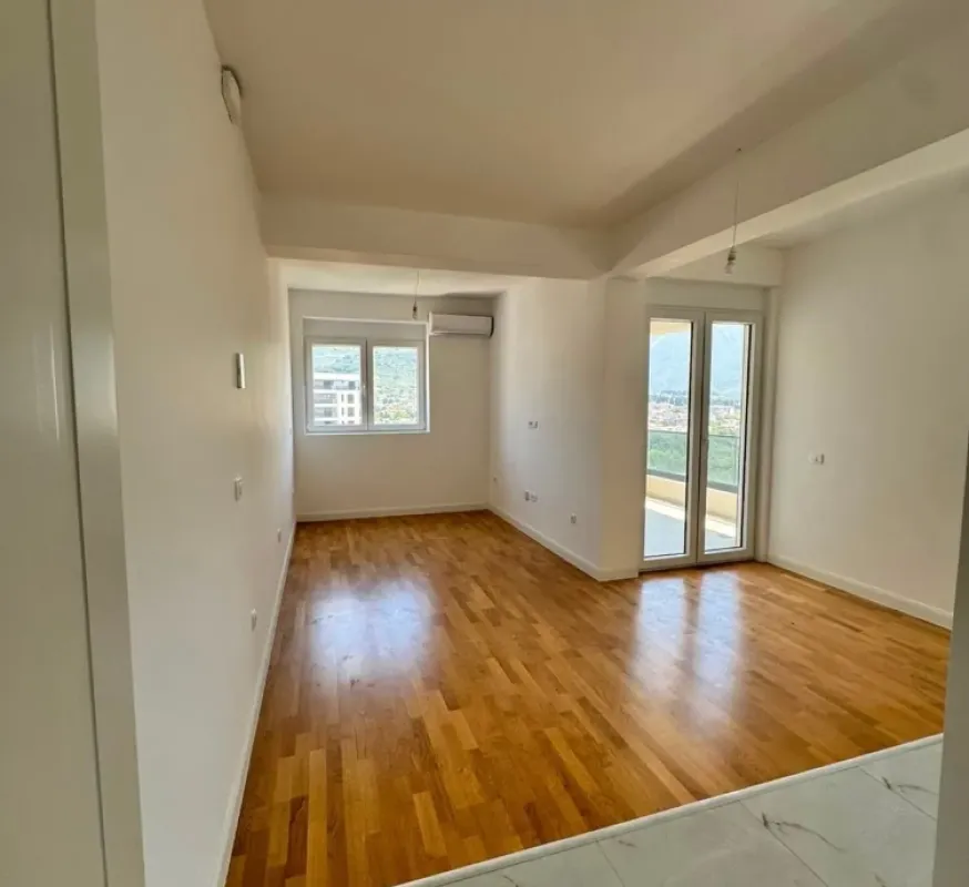 Prodaja, dvosoban stan, 74m², Bar, Crna Gora