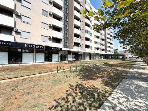 Rent, one bedroom apartment, 42m², Pobrežje, Podgorica - image 14