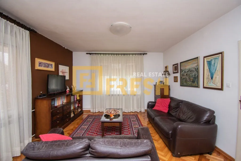 Prodaja, kuća, 120m², Gornja Gorica, Podgorica