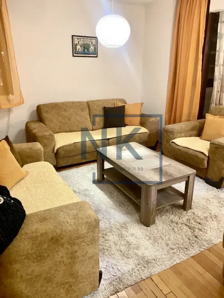 Izdavanje, jednosoban stan, 42m², Blok 5, Podgorica