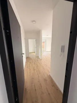 Prodaja, jednosoban stan, 38m², Vidovdansko naselje, Novi Sad Sve Podlokacije - image 2