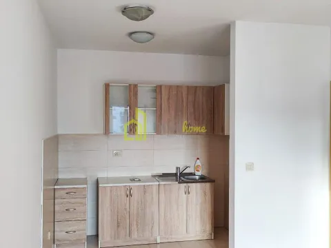 Izdavanje, jednosoban stan, 46m², Blok 9, Podgorica - image 2