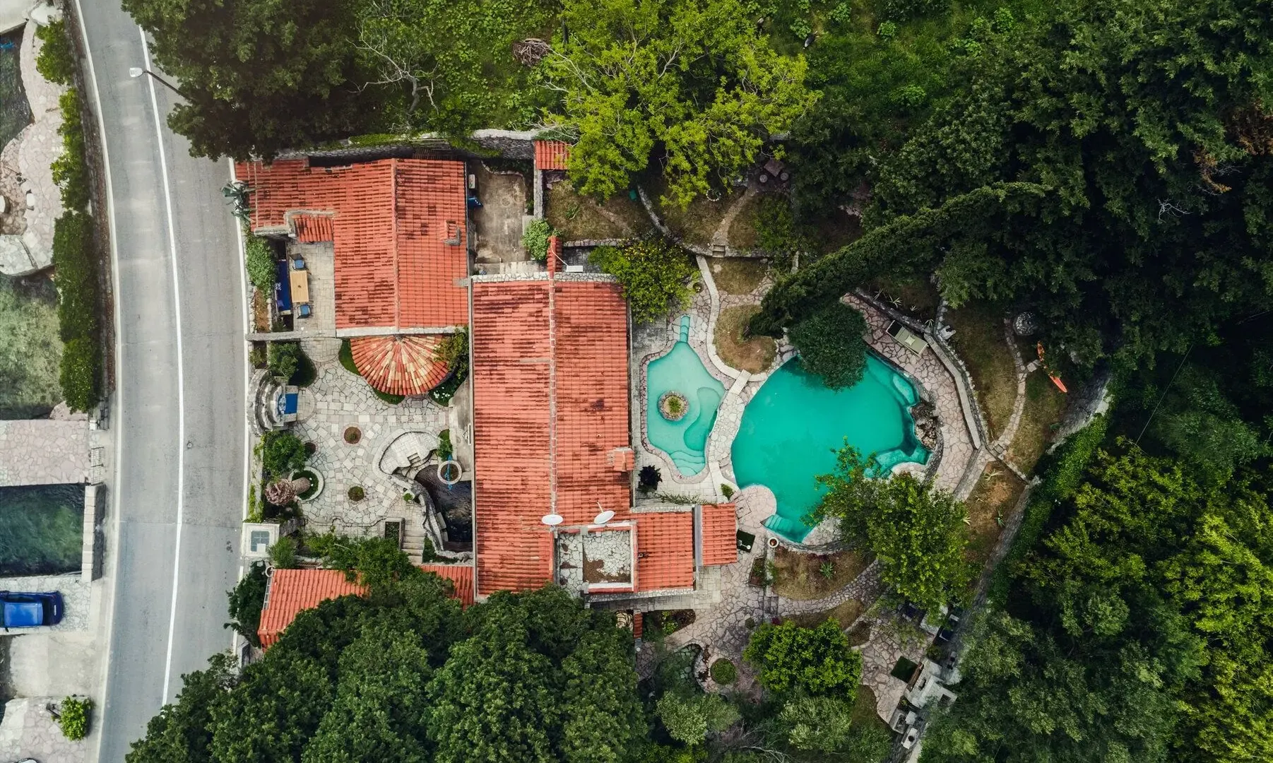Izdavanje, kuća, 200m², Kotor, Crna Gora