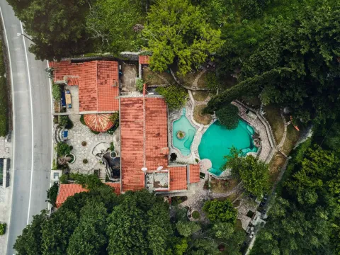 Izdavanje, kuća, 200m², Kotor, Crna Gora - image 25