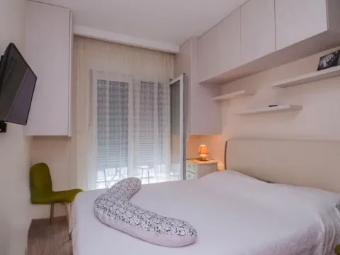 Izdavanje, jednosoban stan, 49m², City Kvart, Podgorica - image 5