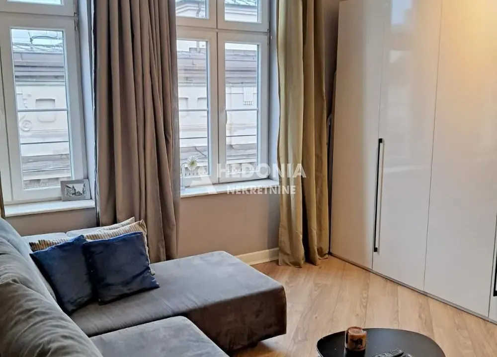 Prodaja, trosoban stan, 73m², Stari Grad, Beograd