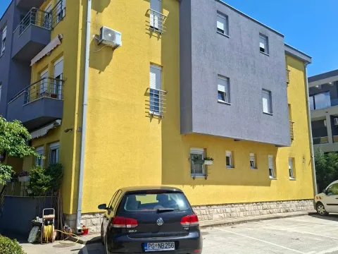 Stan in Donja Gorica