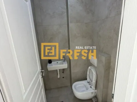 Prodaja, poslovni prostor, 57m², Krivi Most, Podgorica - image 9