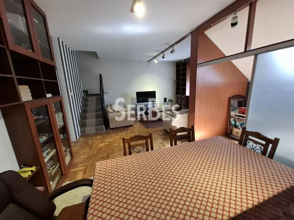 Prodaja, četvorosoban stan, 120m², Stari grad, Novi Sad