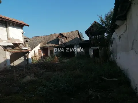 Prodaja, kuća, 330m², Futog, Novi Sad Sve Podlokacije - image 2