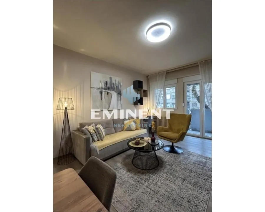 Rent, apartment, 43m², Stari Grad, Beograd
