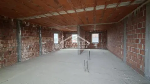 Prodaja, kuća, 260m², Veliki Mokri Lug, Zvezdara Sve Podlokacije - image 6