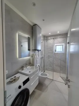 Rent, two bedroom apartment, 85m², Kalimanj, Tivat - image 2