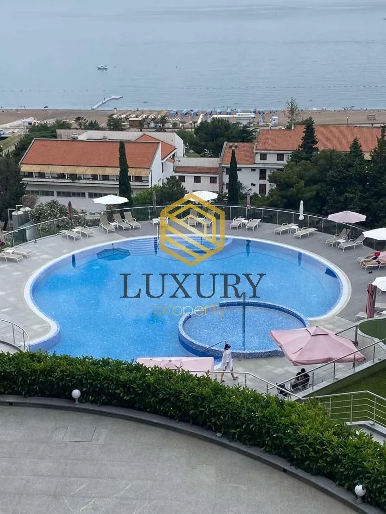 Rent, one bedroom apartment, 70m², Bečići, Budva
