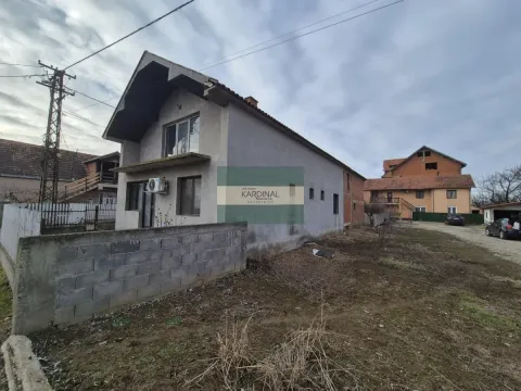 Prodaja, kuća, 300m², Tonja, Ćuprija - image 1