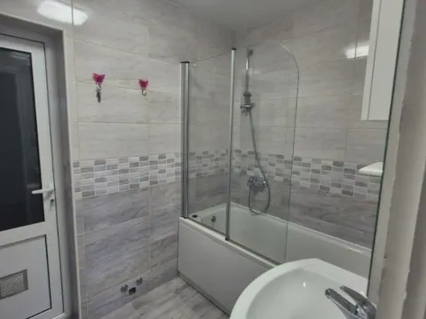 Izdavanje, dvosoban stan, 80m², Seljanovo, Tivat - image 8