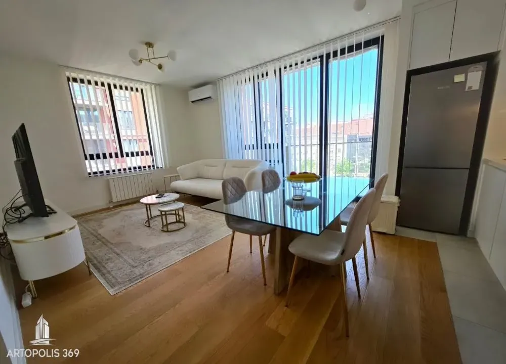 Sale, three bedroom apartment, 77m², Savski Venac, Beograd