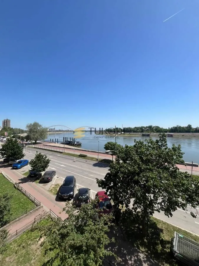 Prodaja, trosoban stan, 91m², Kej, Novi Sad Sve Podlokacije