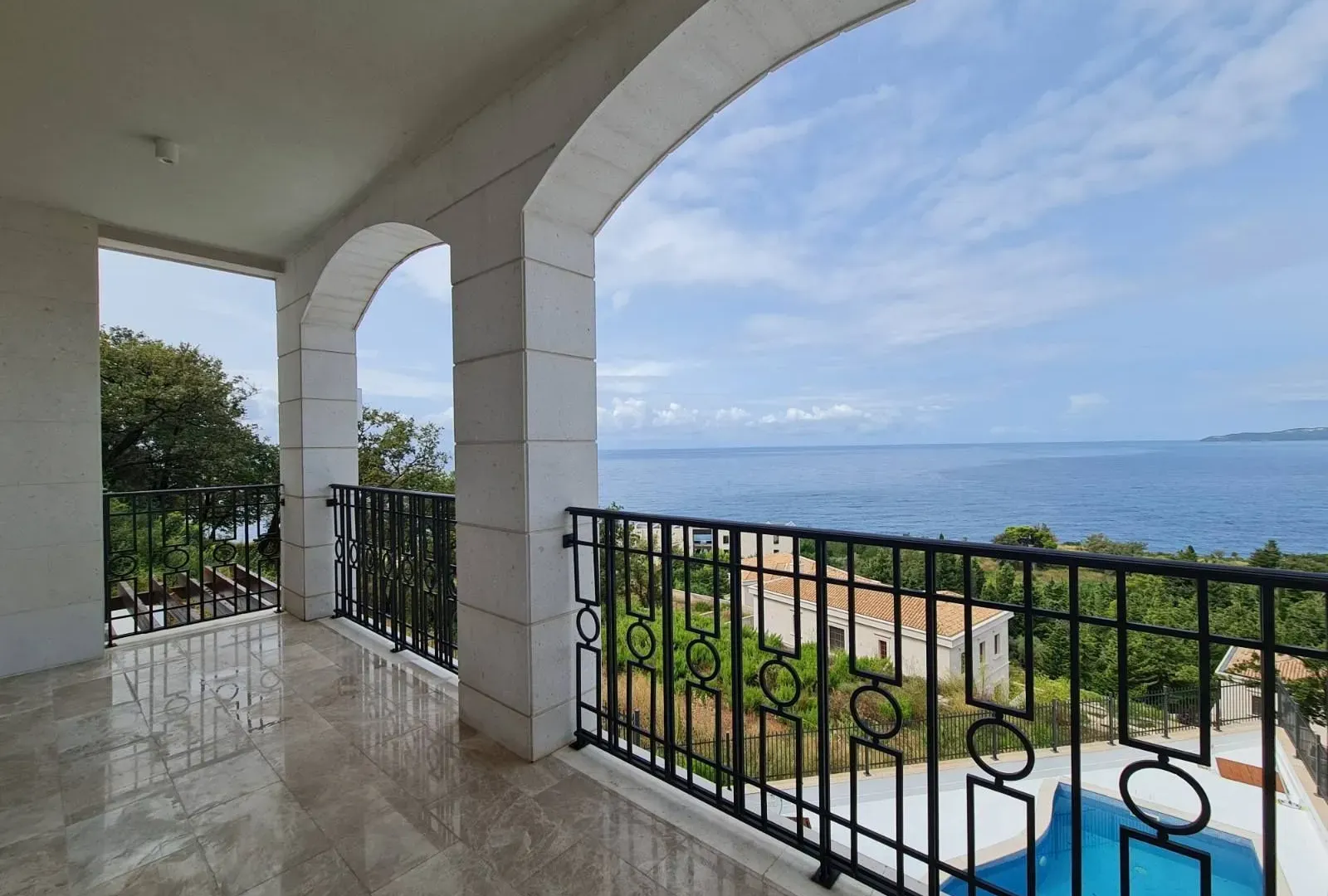 Prodaja, kuća, 280m², Reževići, Budva