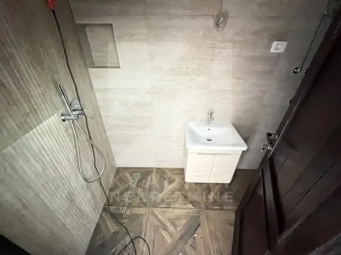 Izdavanje, garsonjera, 40m², Stara Varoš, Podgorica - image 5