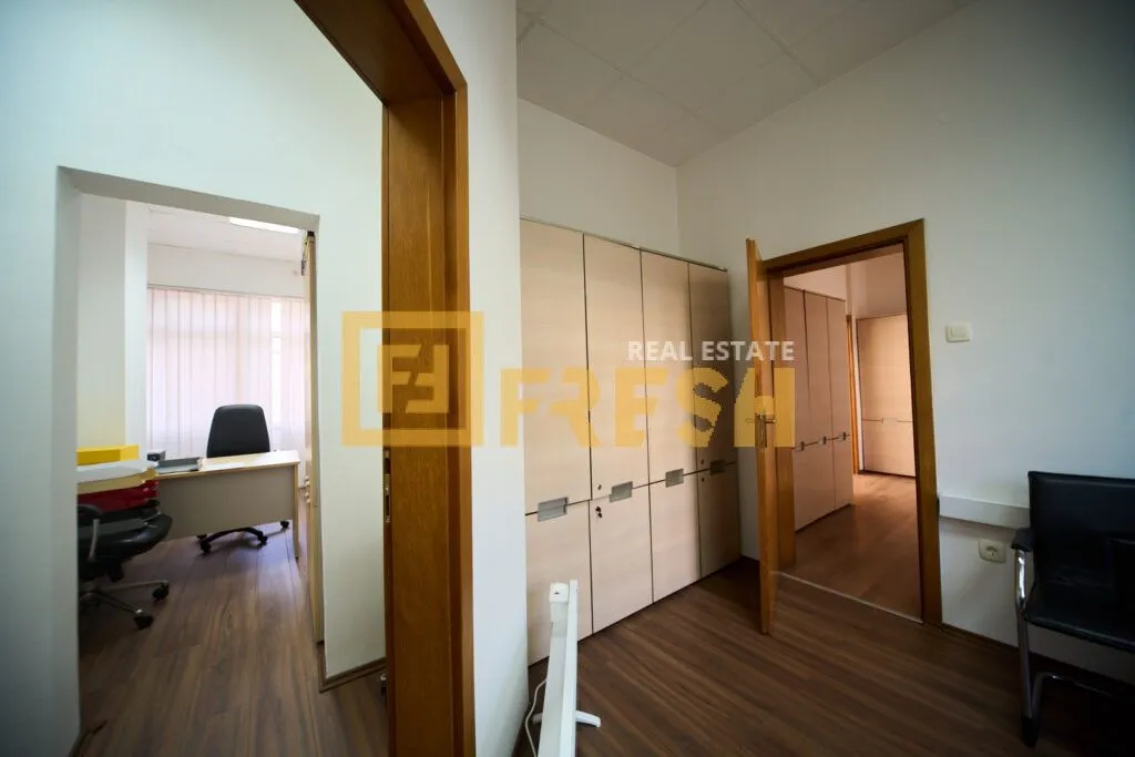 Sale, office space, 135m², Gintaš, Podgorica
