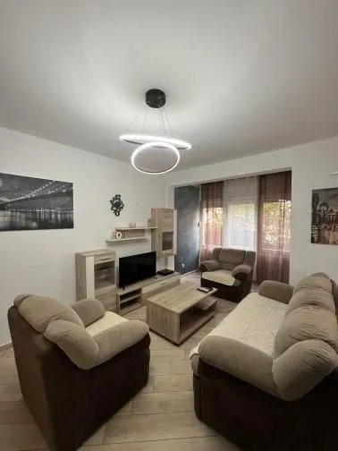 Izdavanje, dvosoban stan, 67m², Zabjelo, Podgorica