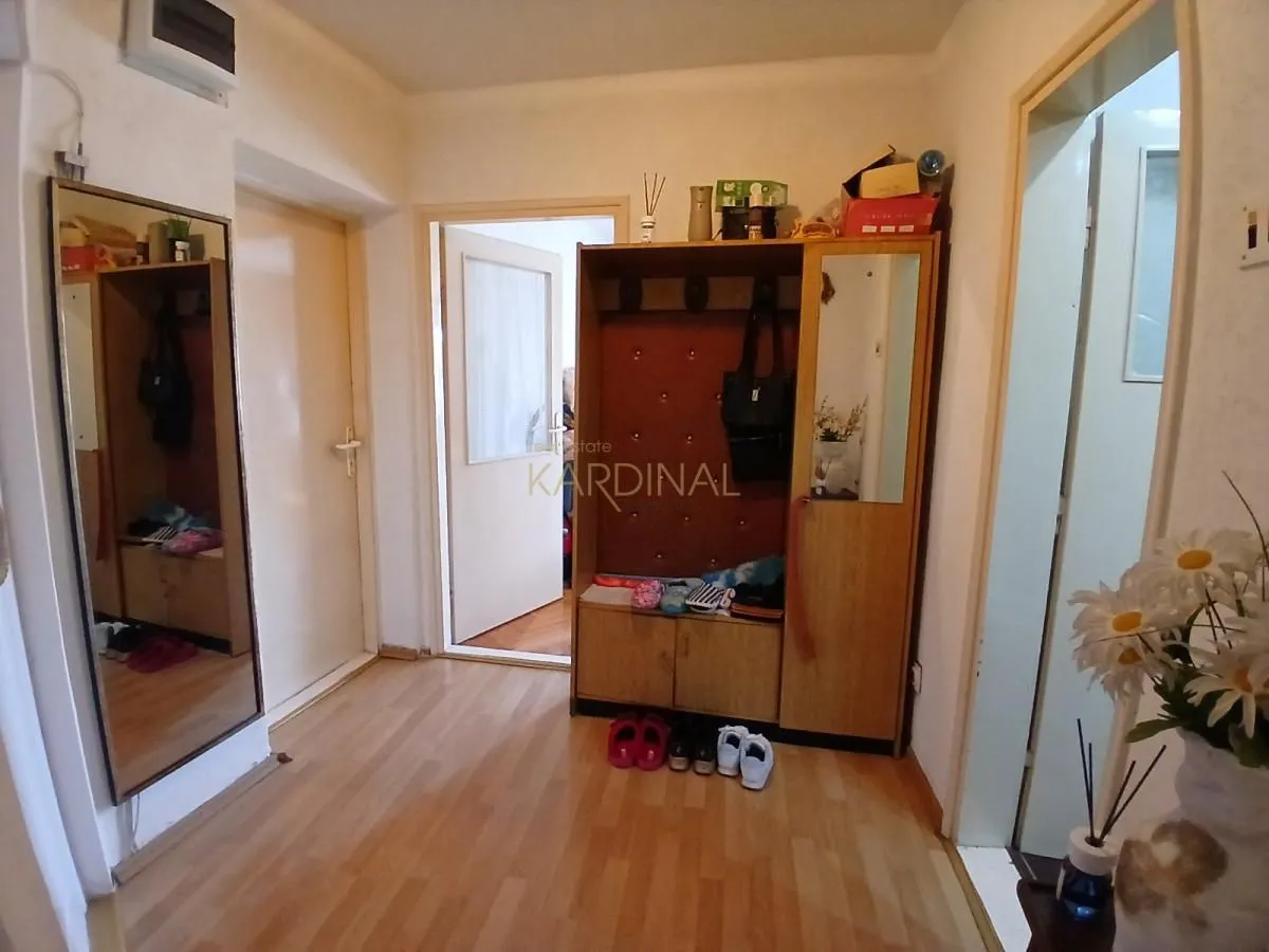 Prodaja, dvosoban stan, 68m², Pivara, Jagodina