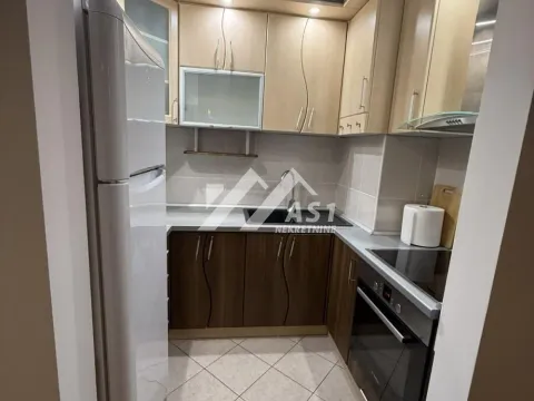 Izdavanje, trosoban stan, 62m², Bulevar Evrope, Novi Sad Sve Podlokacije - image 3