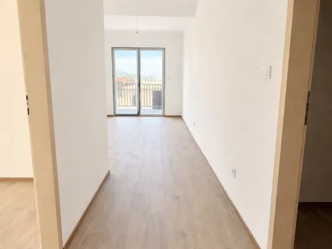 Sale, two bedroom apartment, 55m², Petrovac, Budva - image 3