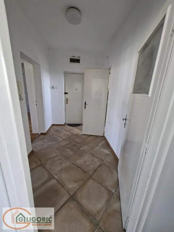 Sale, two bedroom apartment, 68m², Stari Grad, Beograd