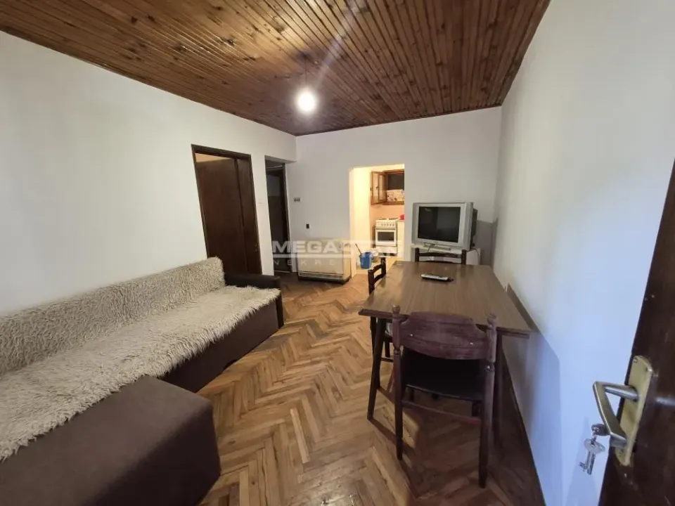 Rent, two bedroom apartment, 45m², Voždovac Sve Podlokacije, Beograd