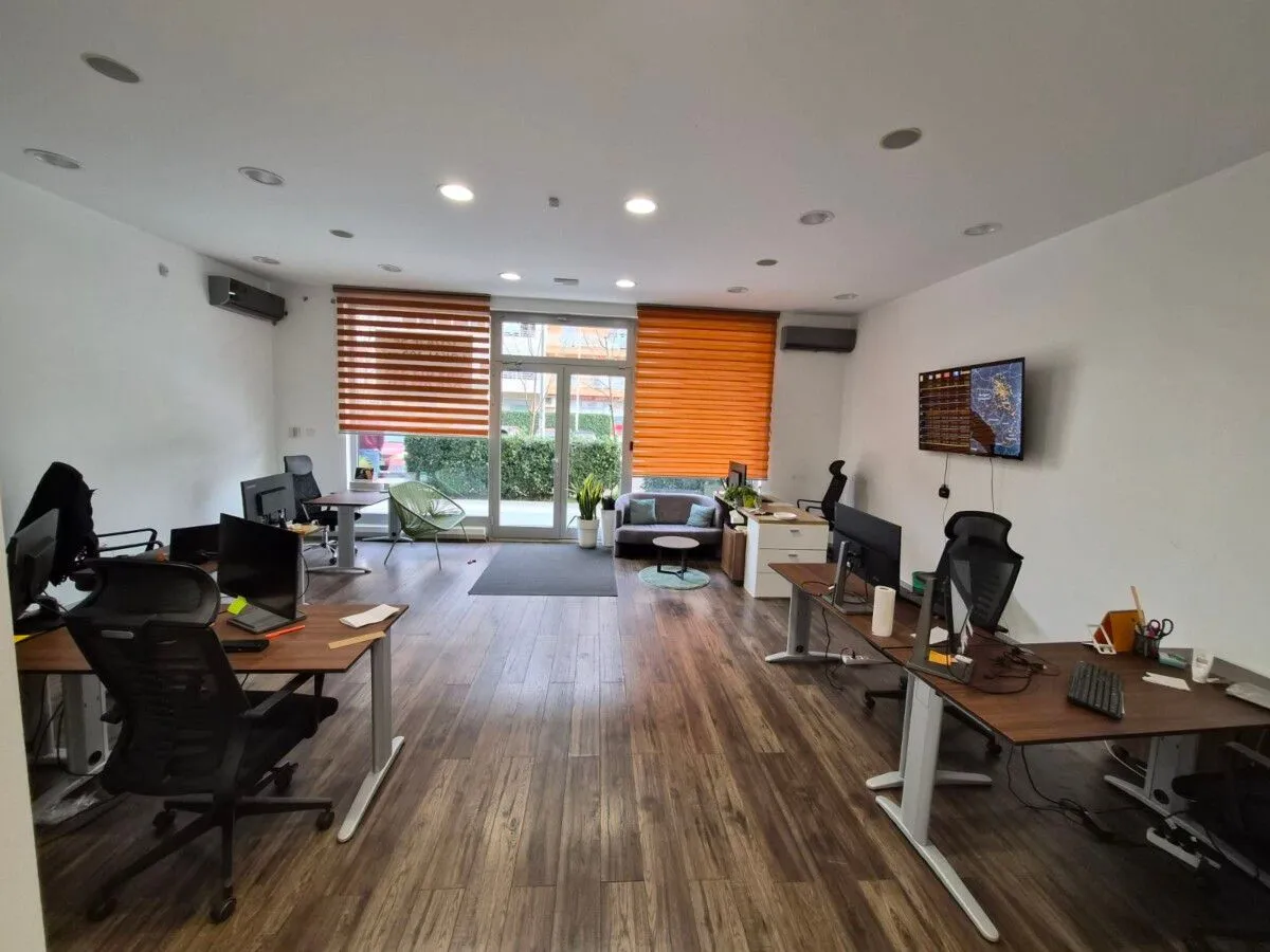 Rent, office space, 102m², City Kvart, Podgorica