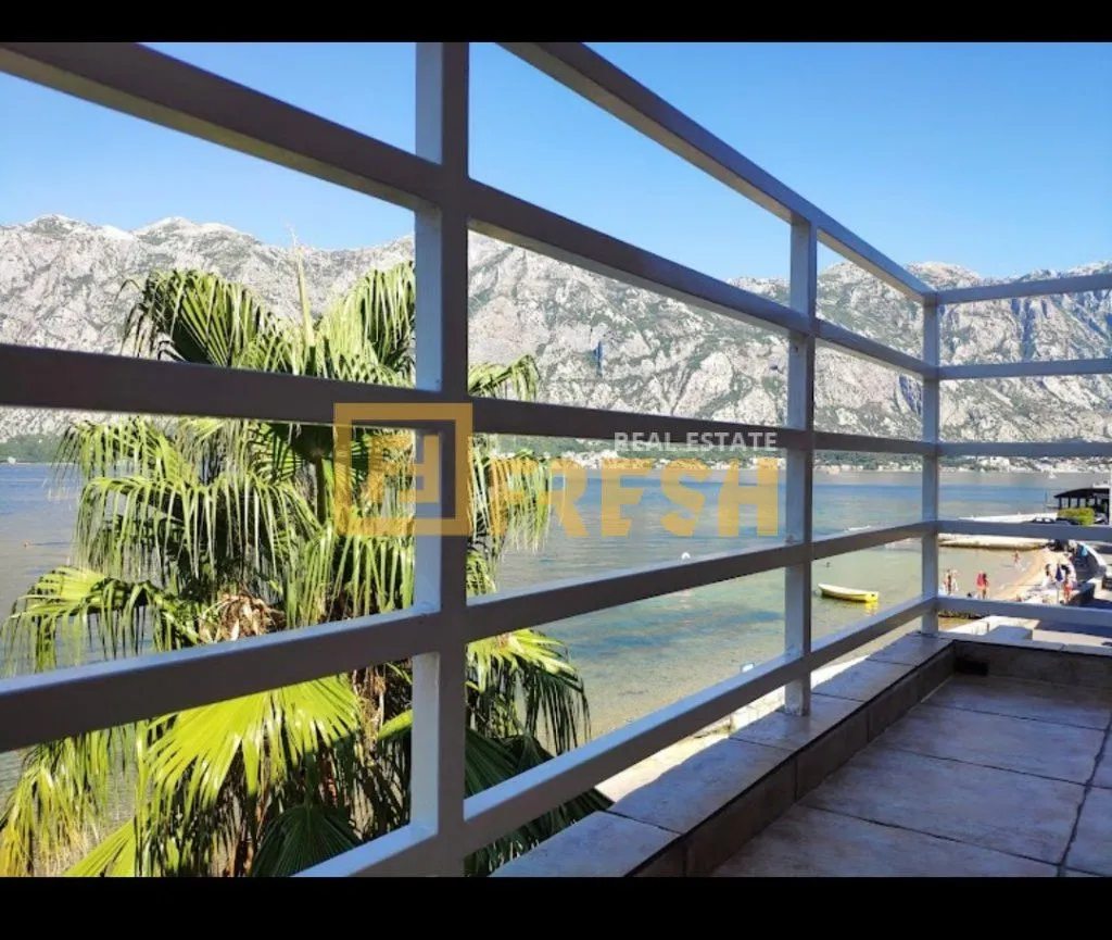 Sale, house, 306m², Kotor, Crna Gora