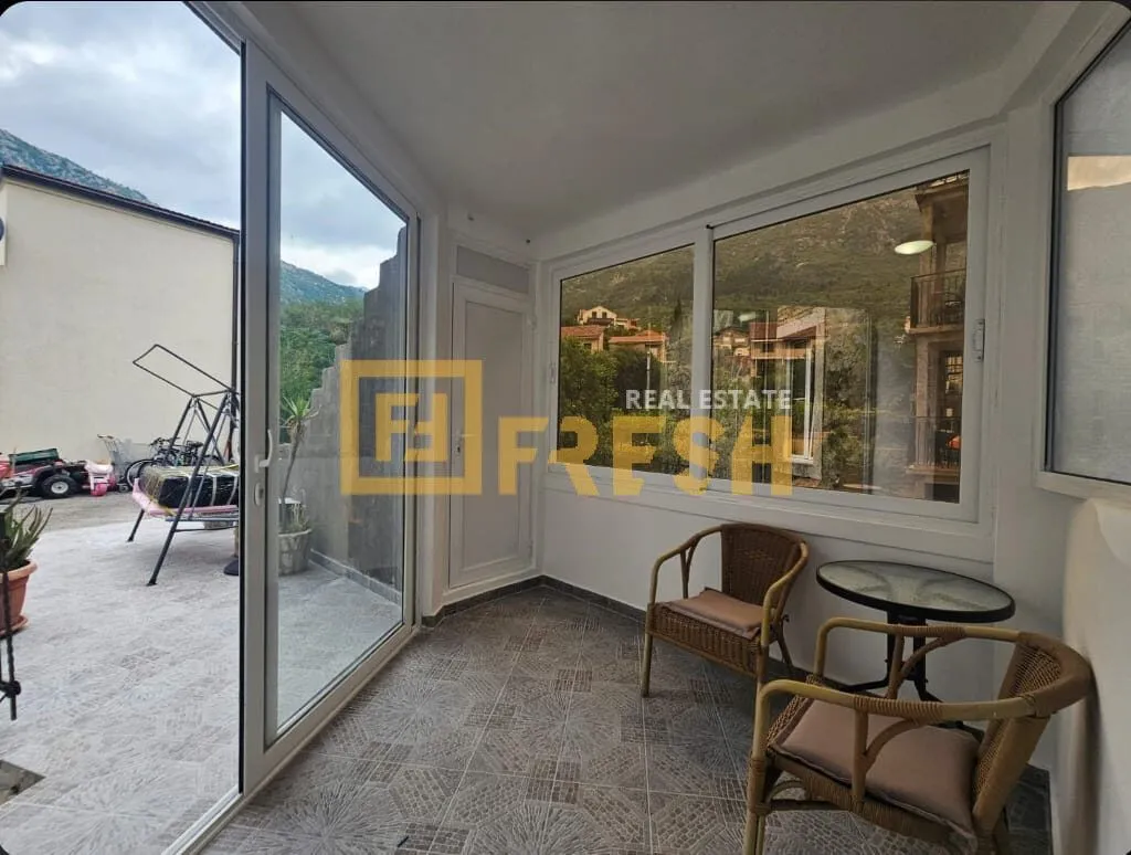 Sale, one bedroom apartment, 56m², Kotor, Crna Gora